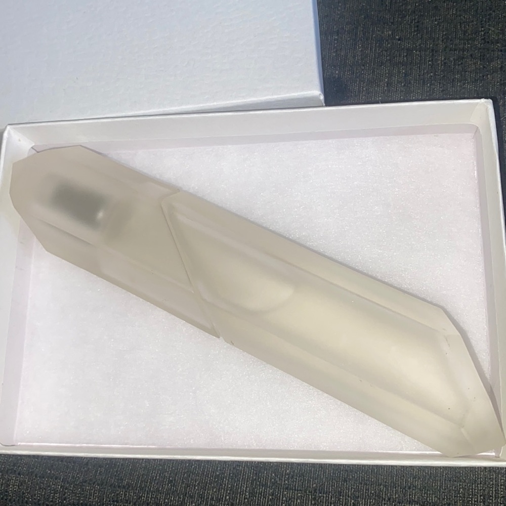 KKW crystal gardenia perfume